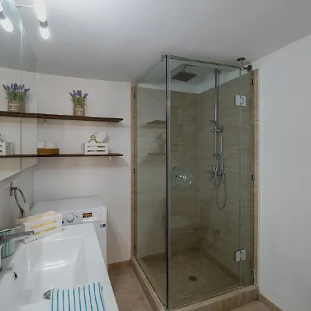 & Bright 2bd In Corfu Town Near Port