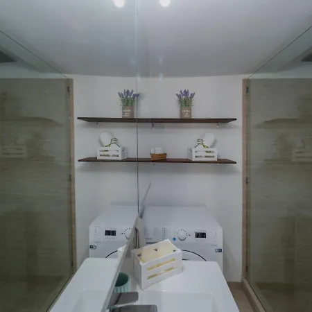& Bright 2bd In Corfu Town Near Port *
