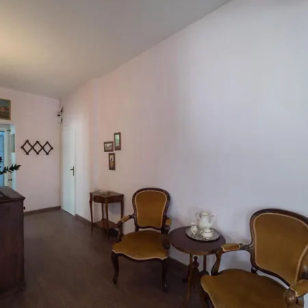 公寓 & Bright 2bd In Corfu Town Near Port *