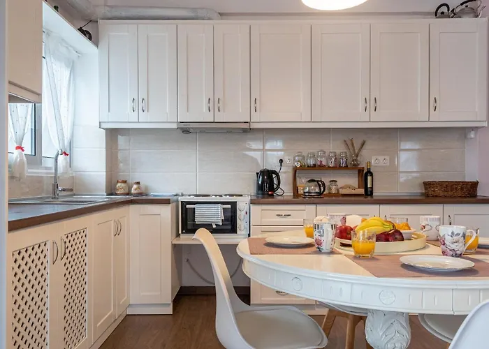 & Bright 2bd In Corfu Town Near Port Apartament