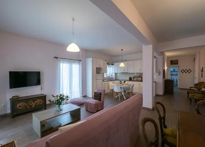 Apartment & Bright 2bd In Corfu Town Near Port *
