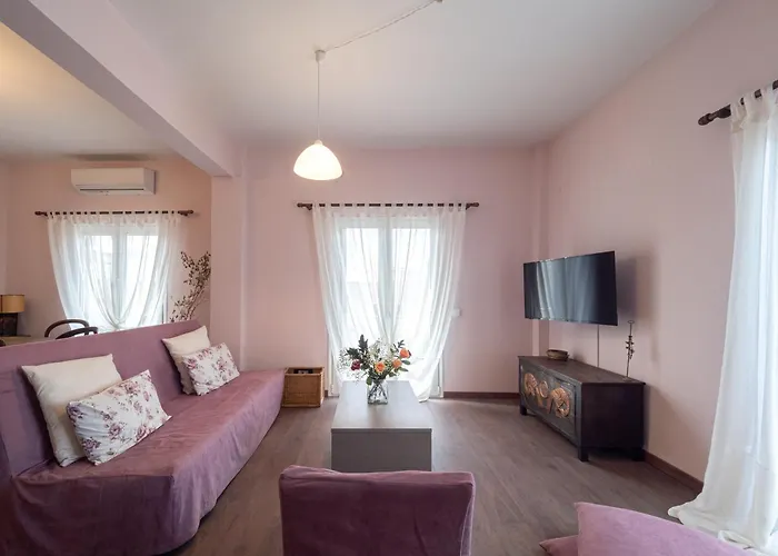 & Bright 2bd In Corfu Town Near Port